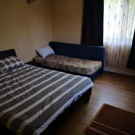 Casa Cu Verdeata *