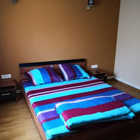 Casa Cu Verdeata *