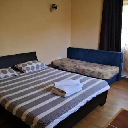 Casa Cu Verdeata